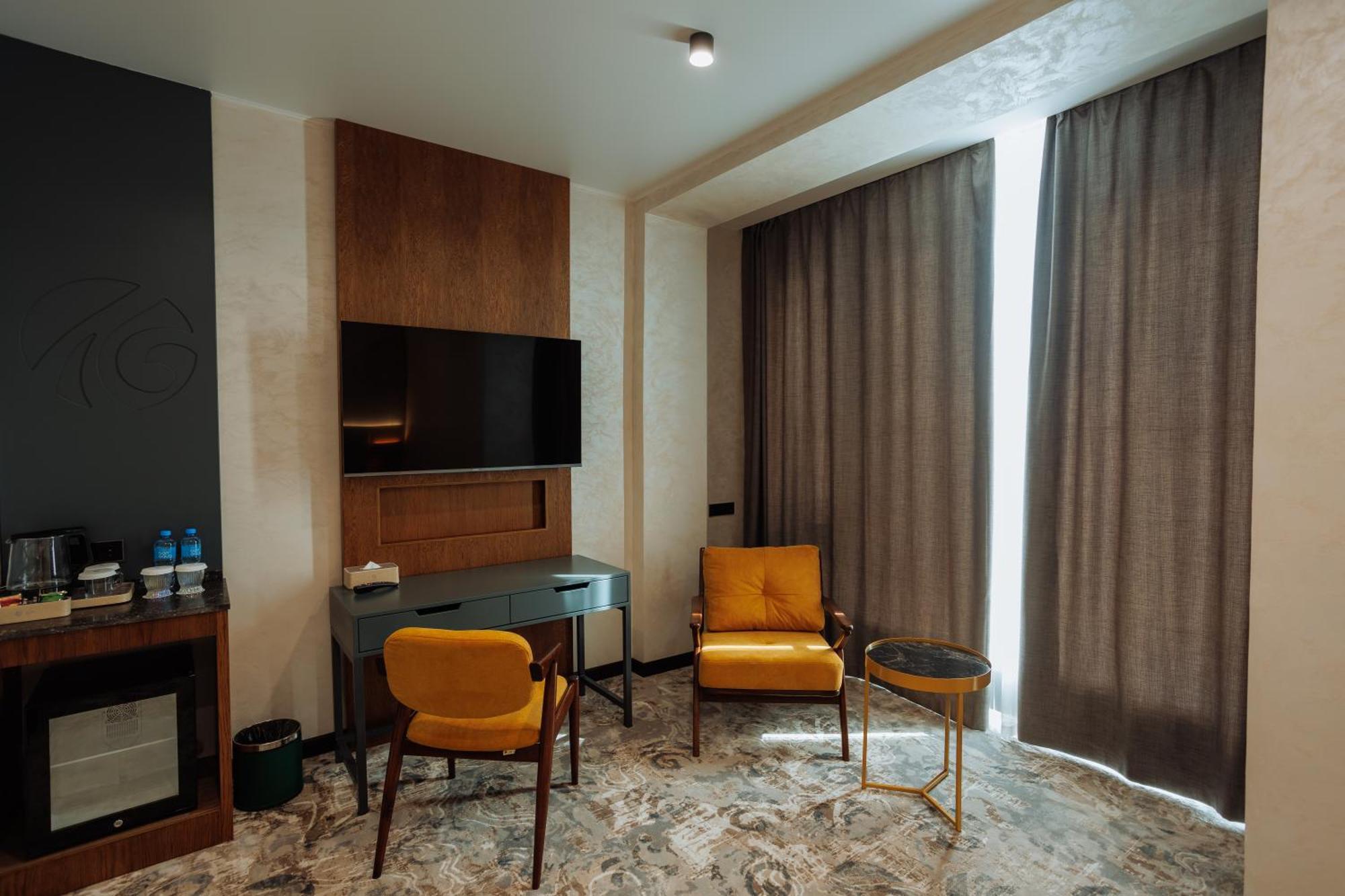 Aurum Garden Hotel Șîmkent Exterior foto