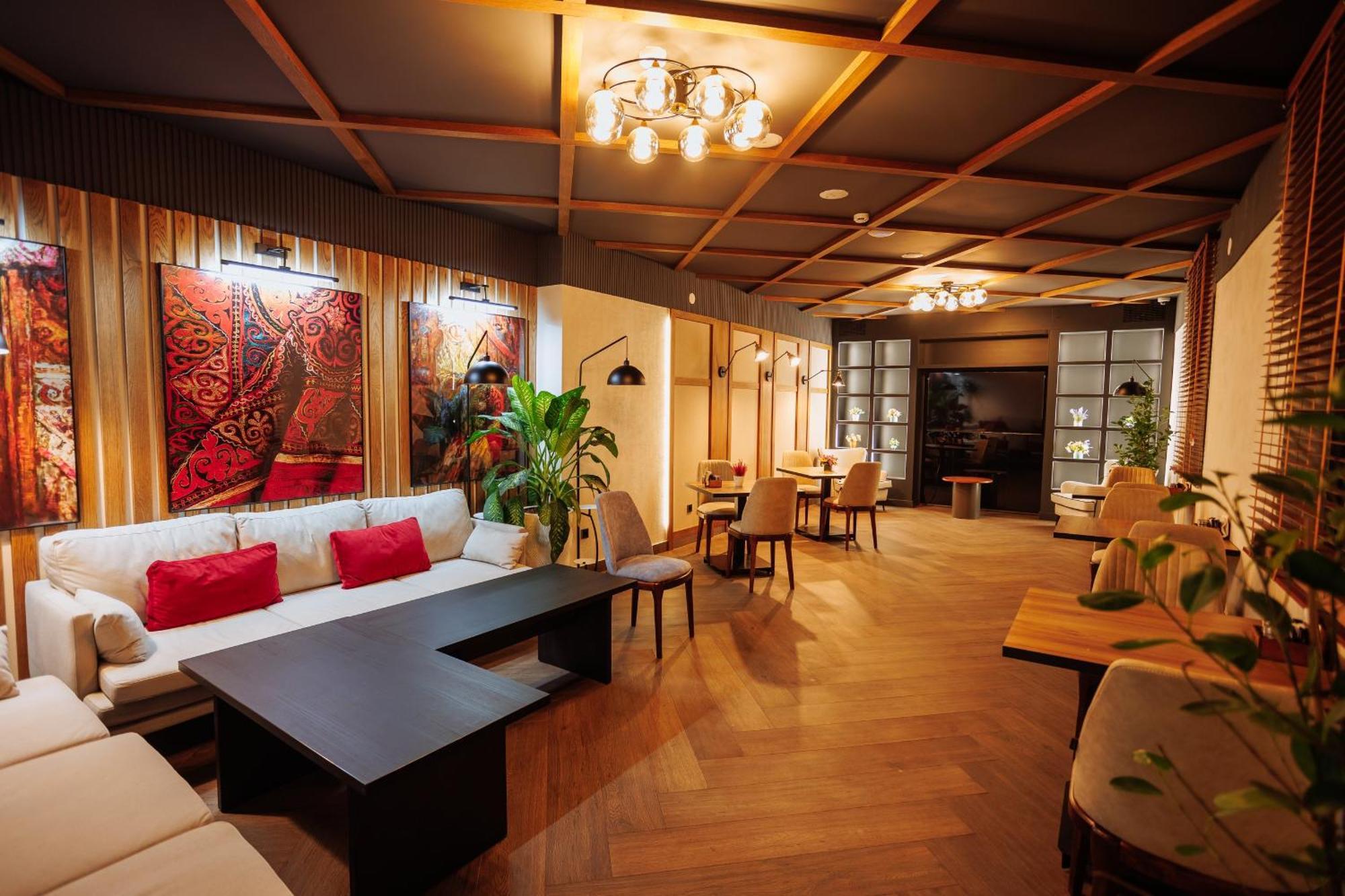 Aurum Garden Hotel Șîmkent Exterior foto